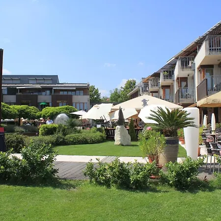 Hotell Silver Apartman - Hostaid