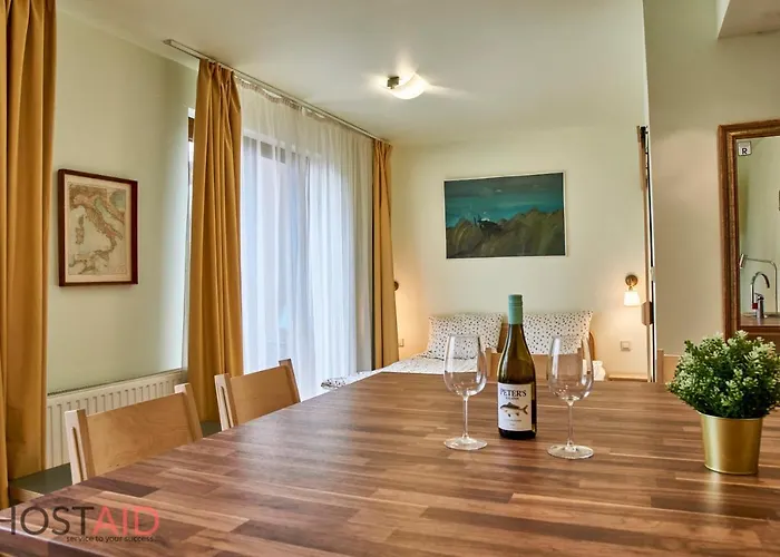 Silver Apartman - Hostaid Hotell *